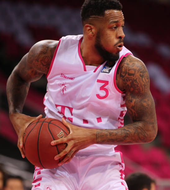 面对英超劲 面对英超劲